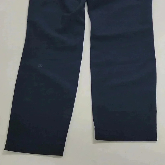Lululemon On The Fly Pant *Woven 28"Midnight Navy - Picture 11 of 15